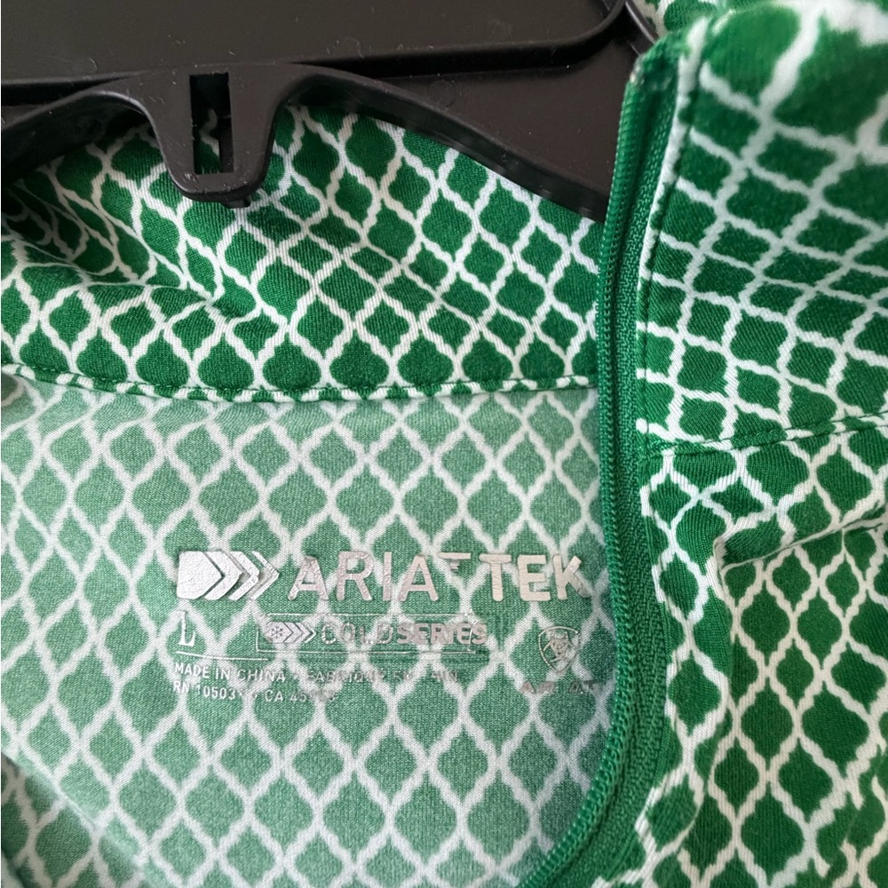 Ariat Green and White Geometric Zip-Up Top - Picture 3 of 3